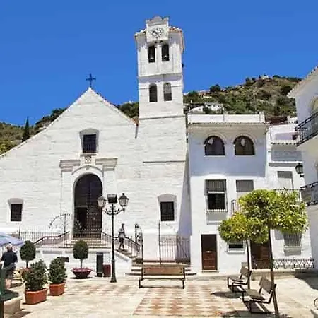 Lovely 2 Bedroomed With Pool Frigiliana